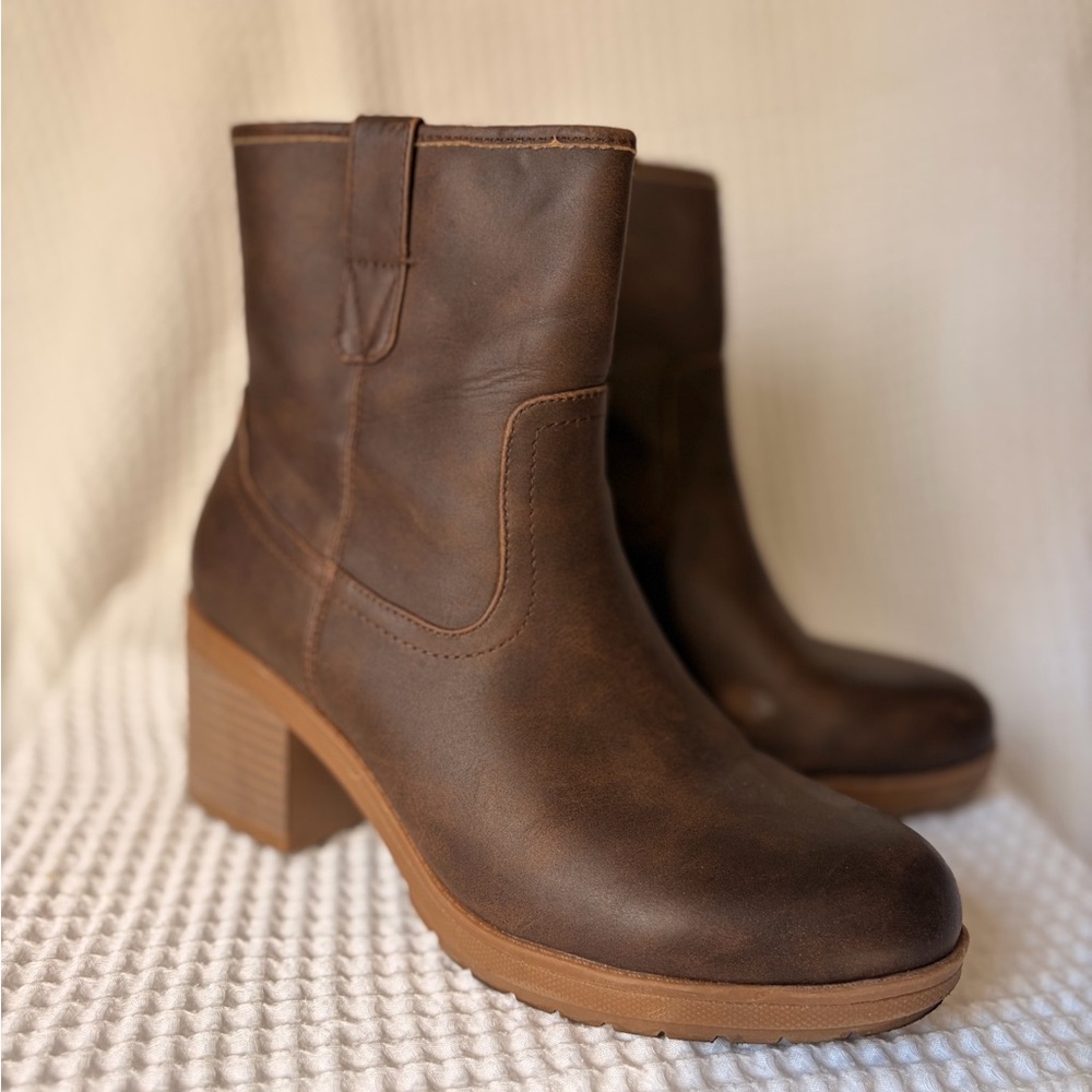 Dr. Scholl’s Pearl Women’s Brown Chunky Heel Ankle Boots